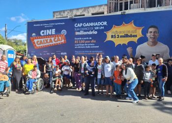 Alunos da APAE de Mantena no Projeto Cine Caixa CAP